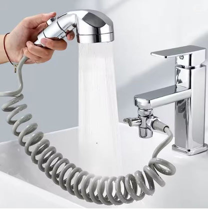 Exclusiv Außenduschset für den Wasserhahn mit Perlator in einer kleinen Tasche
