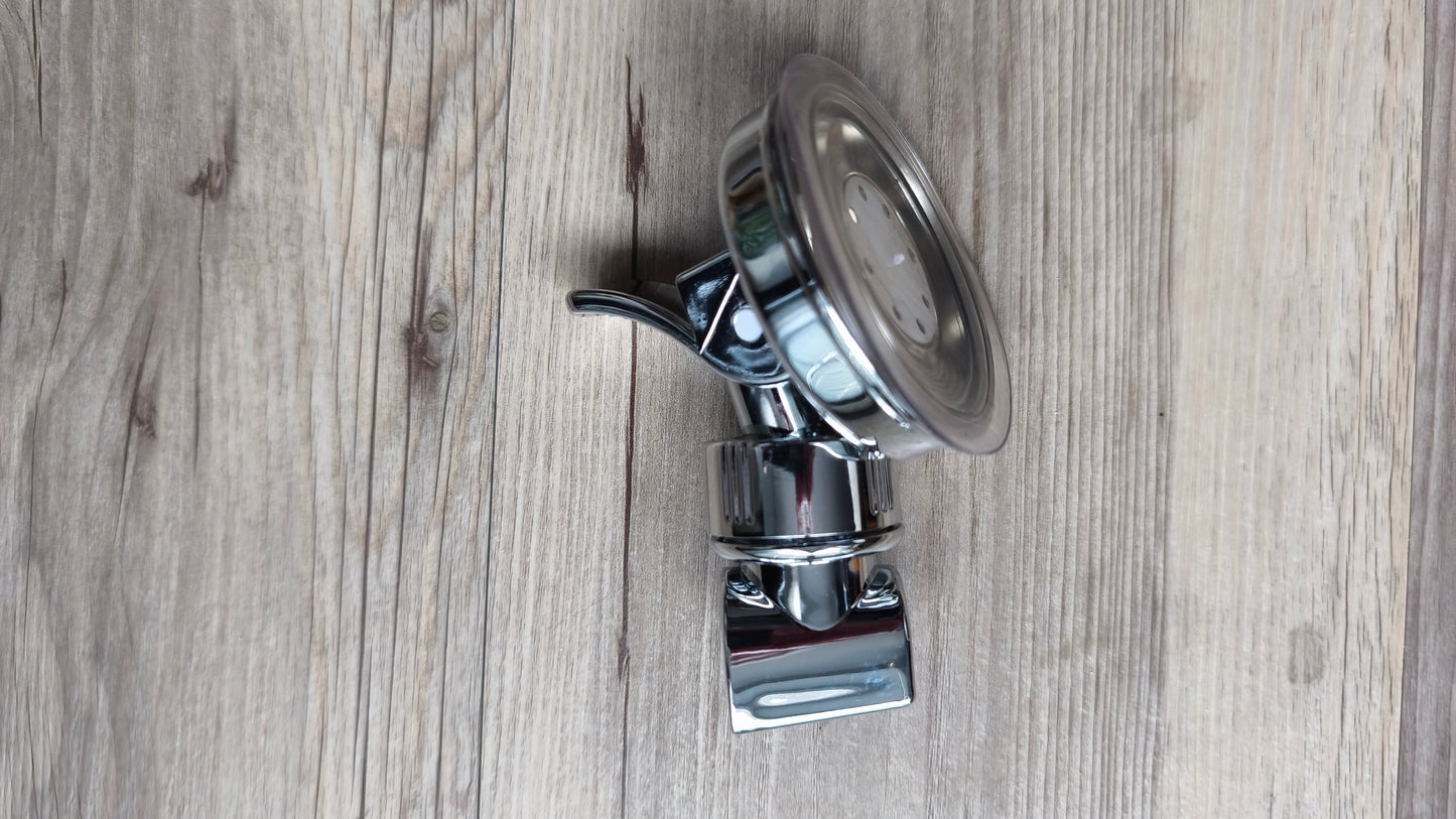 Standard Außenduschset für den Wasserhahn mit Perlator in einer kleinen Tasche